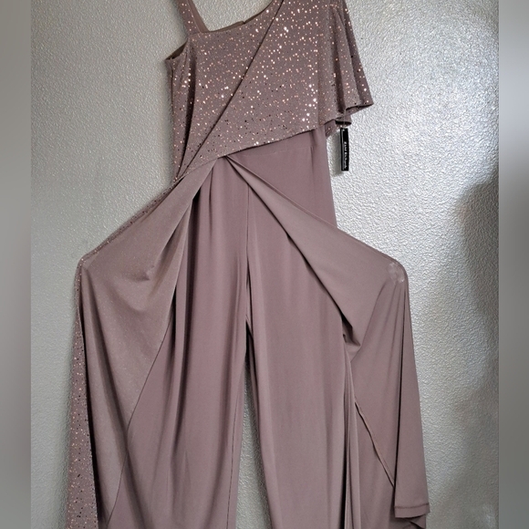 NWT R&M Richard's One Shoulder Asymmetric Jump Suit Size 8P - Picture 7 of 10